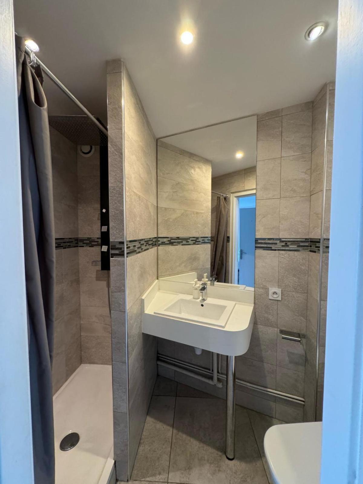 Appart' Hotel Fauriel Saint Etienne Avec Parking Buitenkant foto